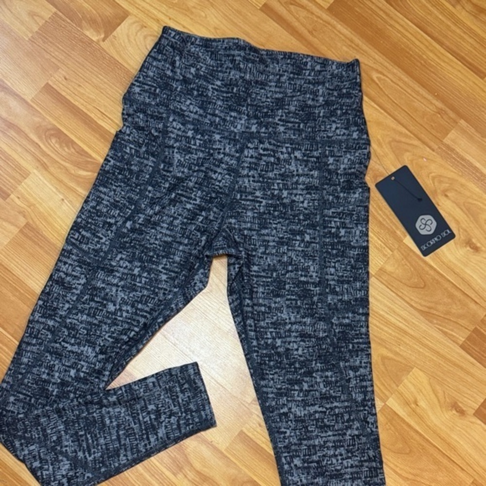 Scorpio Sol women's NWT Serena Pocket Legging dark grey Heather sm